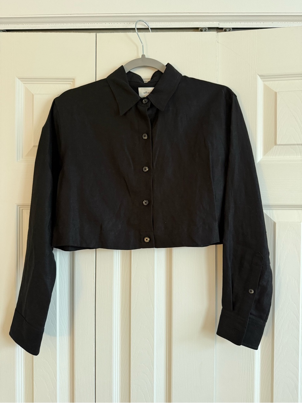 Aritzia Black Cropped Linen Button-Down Jacket